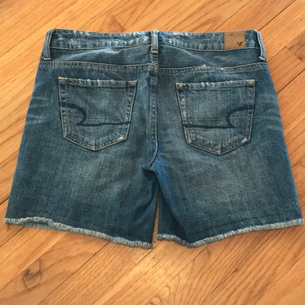 American Eagle distressed denim shorts